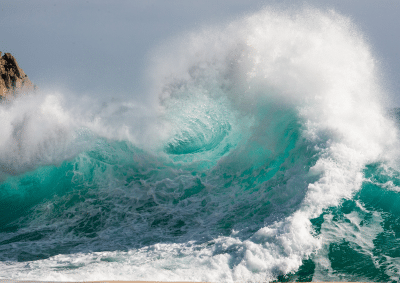 Image of large sea wave cresting